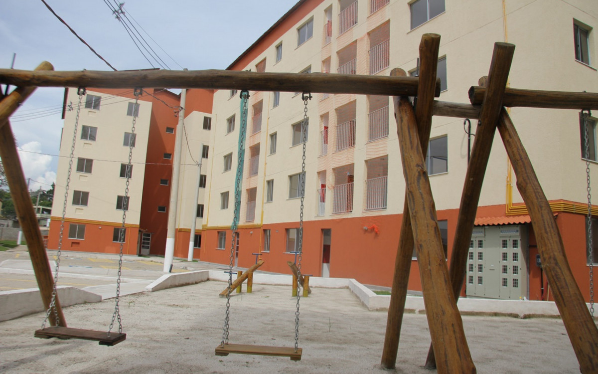 Em dois dias de mutirão a Prefeitura espera regularizar a situação dos contemplados