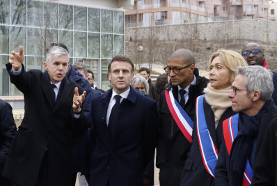 Com a presença de Macron, Vila Olímpica dos Jogos de Paris é inaugurada