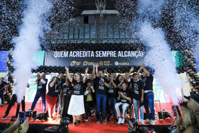 Maricá inicia entrega de bolsas do Passaporte Universitário