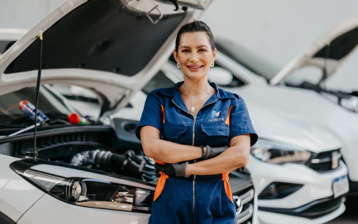 A especialista em mec&acirc;nica Luciana Felix recomenda conhecer o consumo do ve&iacute;culo - Divulga&ccedil;&atilde;o