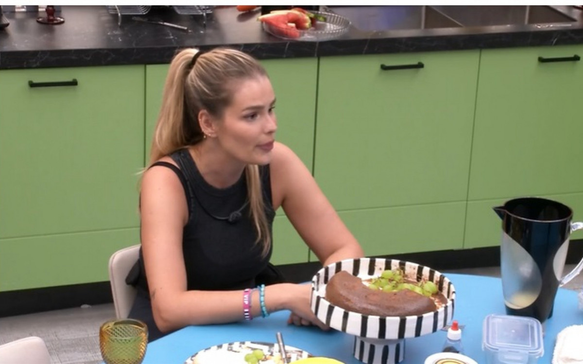 Yasmin desabafa com Wanessa, Leidy e Lucas  - Reprodução de vídeo / TV Globo