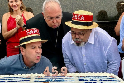 Jorge Aragão comemora 75 anos aos pés do Cristo Redentor