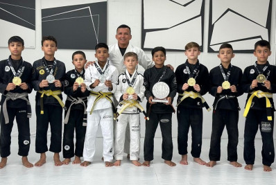 White House Jiu-Jitsu School soma mais medalhas e professor comenta boa fase