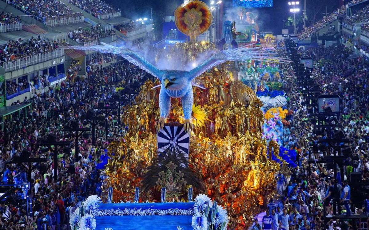 Em 2017, a Portela quebrou um jejum de 33 anos e tornou-se campeã do Carnaval carioca. Na ocasião, a escola defendeu o enredo \'Quem nunca sentiu o corpo arrepiar ao ver esse rio passar\', que contava a importância da formação dos rios para a sociedade