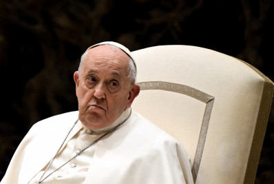 Ucrânia responde papa e diz que 'nunca' levantará bandeira branca para negociar com a Rússia