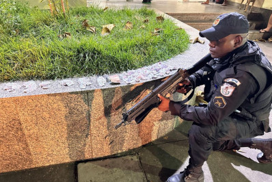 Polícia Militar apreende menor com drogas em Belford Roxo