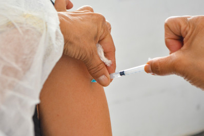 Nilópolis amplia faixa etária de vacinação contra a dengue para 14 anos