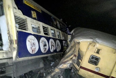 Maquinistas de trem acidentado na Índia assistiam a partida de críquete, diz ministro