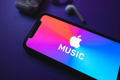 UE multa Apple em quase 2 bilhões de euros por regras sobre distribuição de música