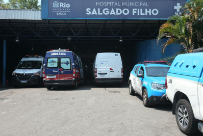 Após nova cirurgia, entregador baleado por PM abre olhos e conversa com familiares