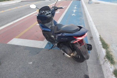 Ladrão é preso com moto roubada em Itaipuaçu