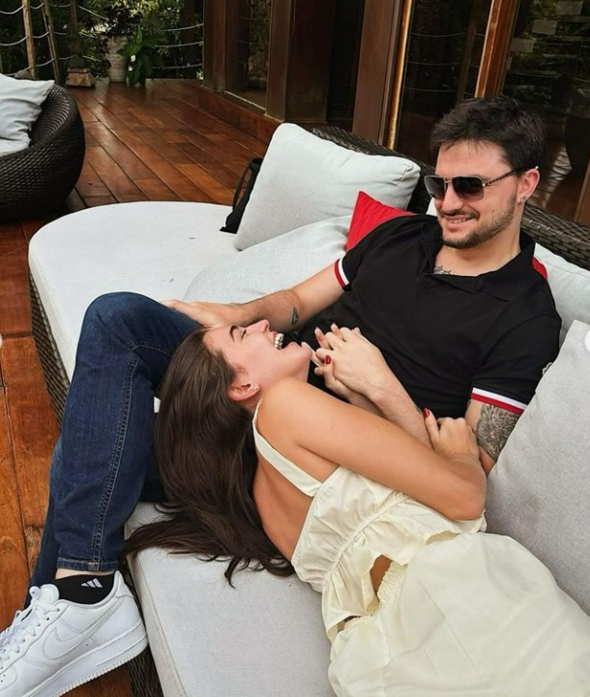 Felipe Neto mostra cliques fofos com a namorada, Juliane - Reprodução do Instagram