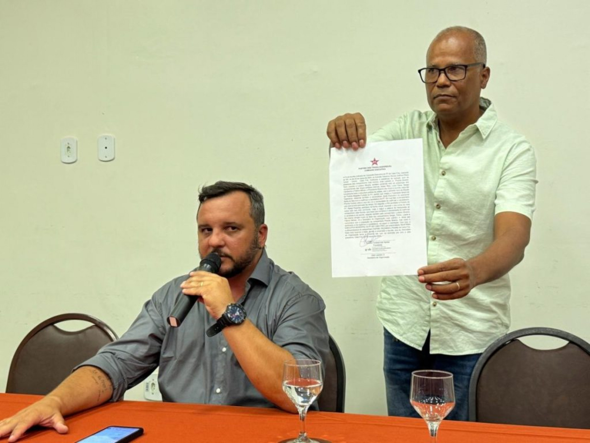 Rafael Peçanha durante coletiva de imprensa  - Renata Cristiane