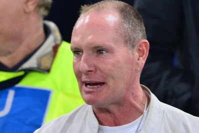 Ex-craque da Inglaterra fica sem casa e luta contra o alcoolismo: 'Sou um bêbado triste'