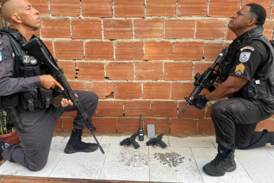 Oito homens são presos pela PM em São João de Meriti