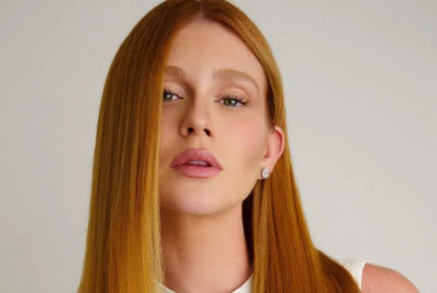 Marina Ruy Barbosa posa com itens de luxo em jatinho: 'Férias'