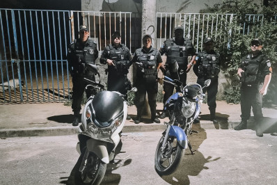 Polícia Militar apreende motos no bairro Habitat