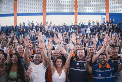 Itaboraí entrega revitalização de escolas municipais em Manilha e Venda das Pedras