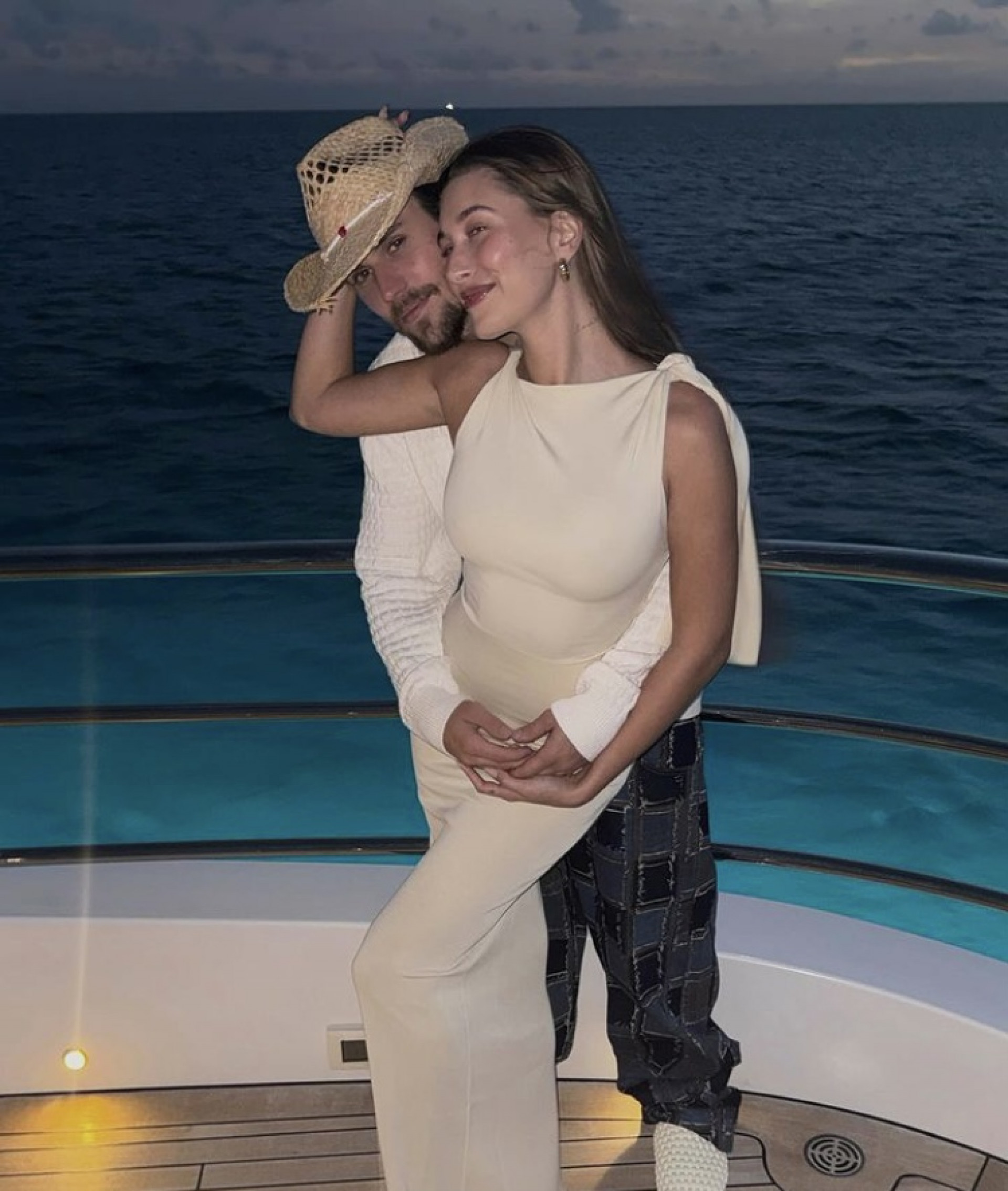 Hailey Bieber e Justin Bieber - Reprodução / Instagram