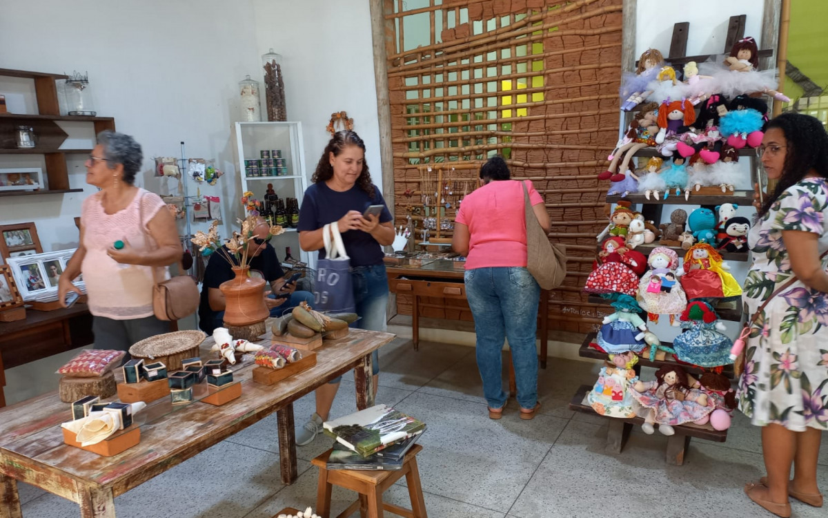 Evento reuniu 44 artesãos de Paty