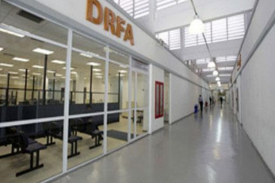 Milicianos são presos por policiais civis na Gardênia Azul