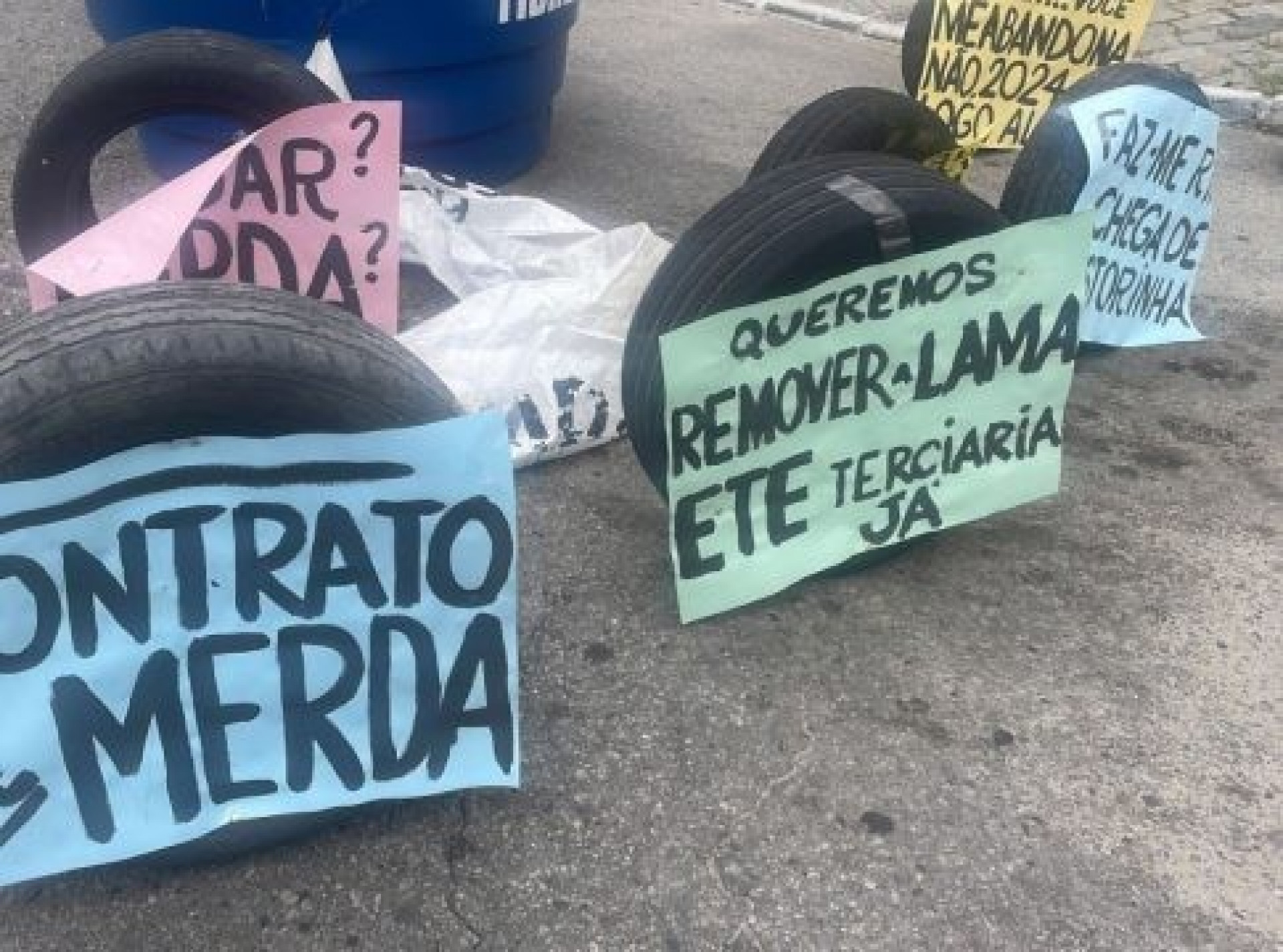 Protesto contra a sujeira  - Divulgação 