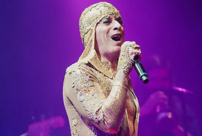 Ney Matogrosso ironiza sobre o próprio estado de saúde: 'Como estou'