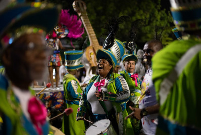Bloco da Vida e Viradouro se apresentam em Volta Redonda neste sábado