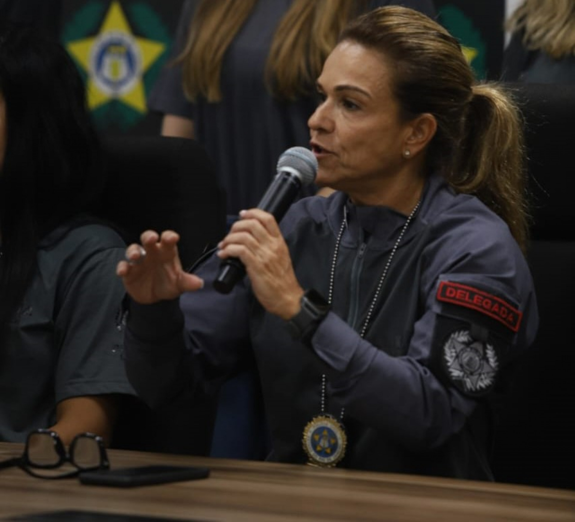 Tatiane Queiroz, diretora do DGPAM, destacou a importância das prisões desta semana durante a Operação Átria - Renan Areias / Agência O Dia