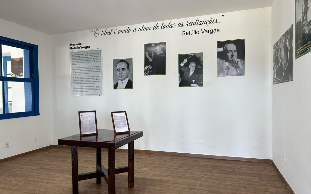 Inauguração do Hotel Escola Bilíngue Juvenil Municipal em Araruama