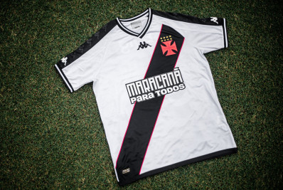 Vasco volta a jogar com a frase 'Maracanã para Todos' estampada na camisa