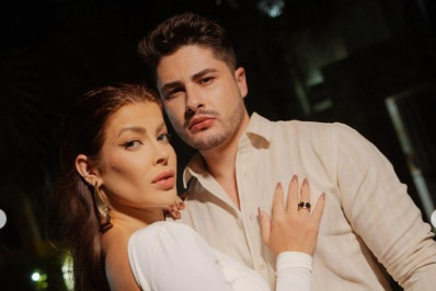 Jaquelline Grohalski anuncia término do namoro com Lucas Souza