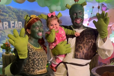 Viih Tube e Eliezer celebram 11 meses da filha com festa do 'Shrek'