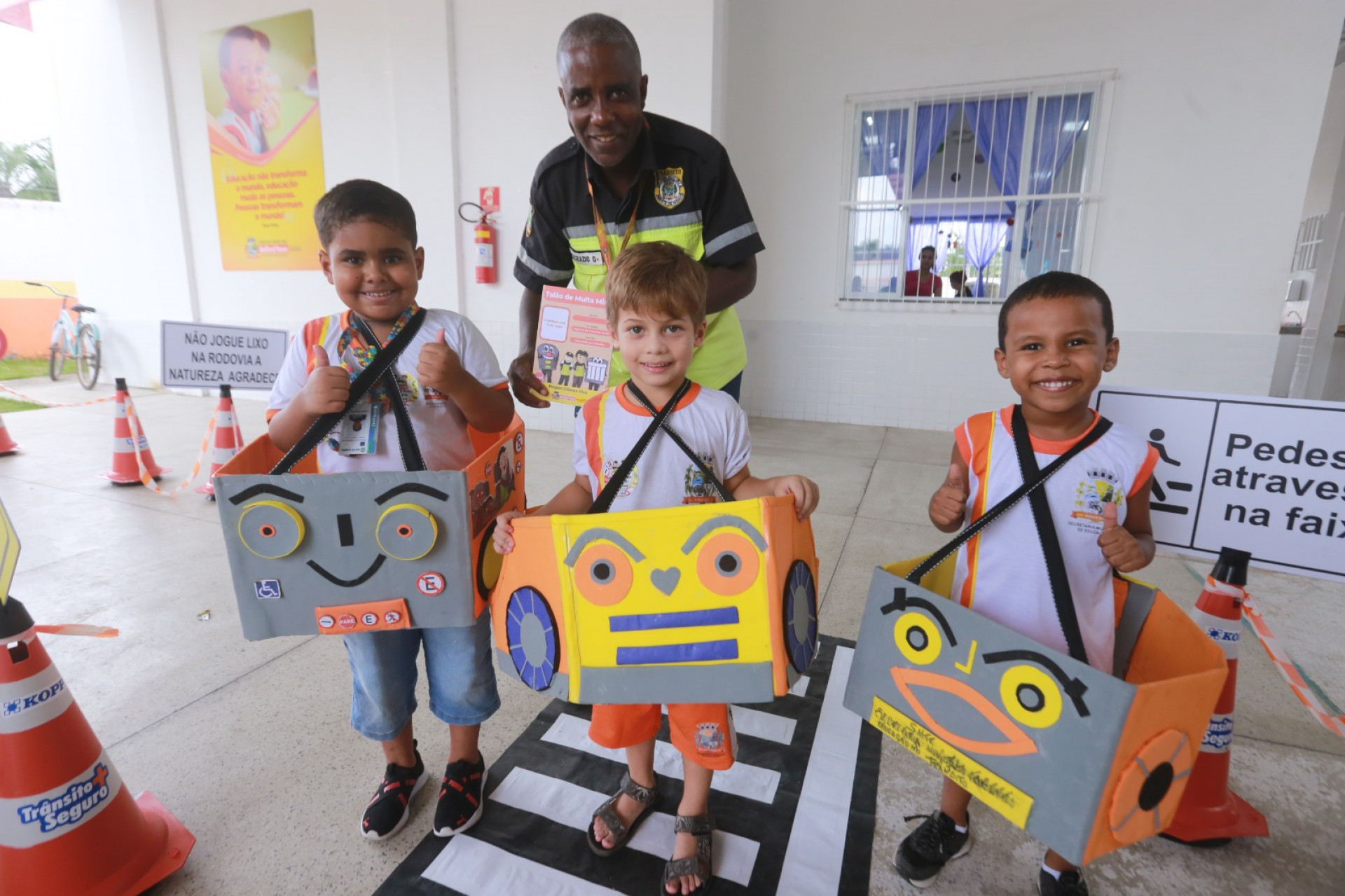 Lorenzo Silva, Heitor Gael e Lorenzo Abreu demonstraram muito conhecimento sobre nos temas de tr&acirc;nsito - Rafael Barreto/PMBR