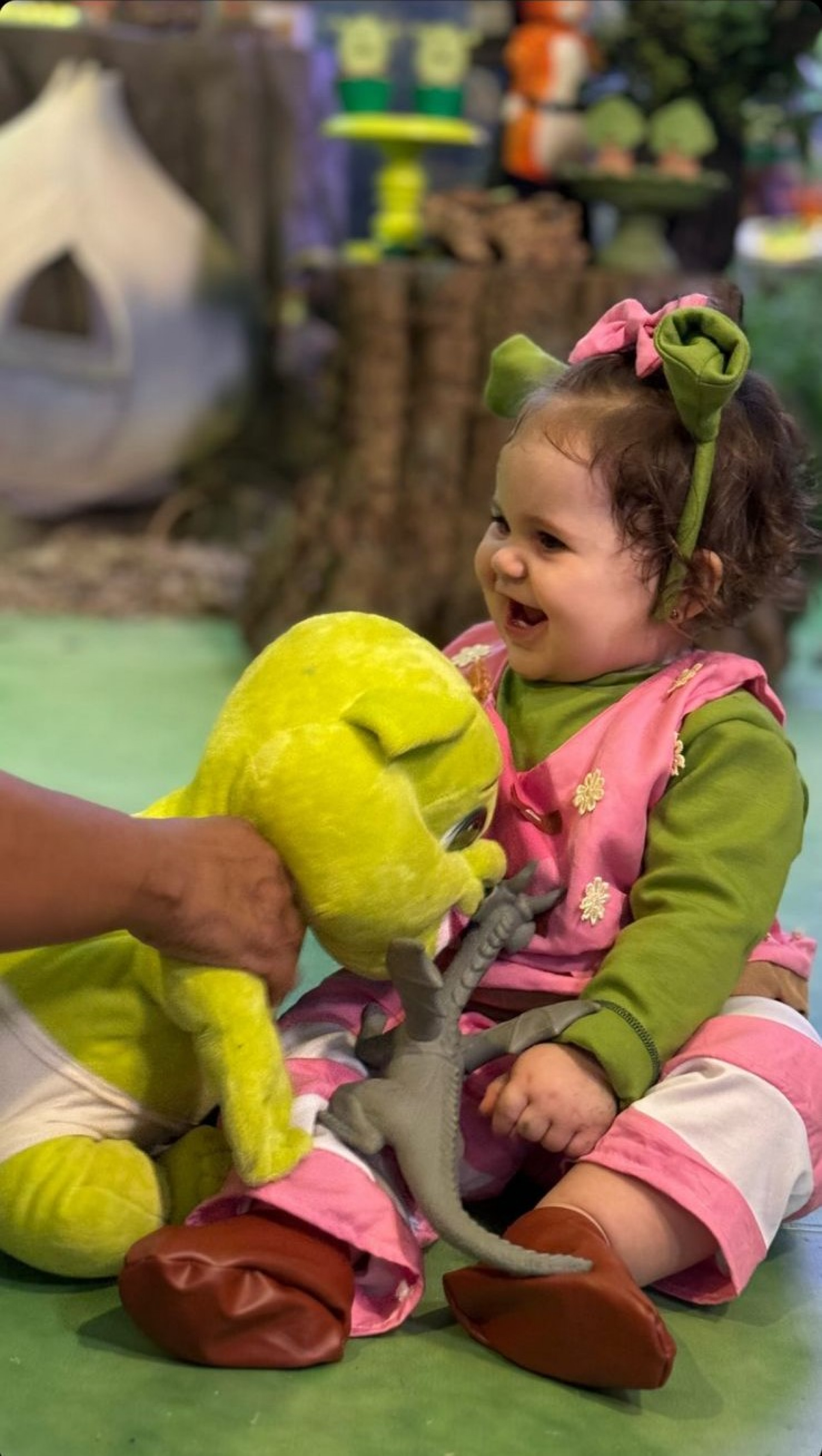 Viih Tube e Eliezer celebram 11 meses da filha com festa do Shrek
 - Reprodu&ccedil;&atilde;o / Instagram 