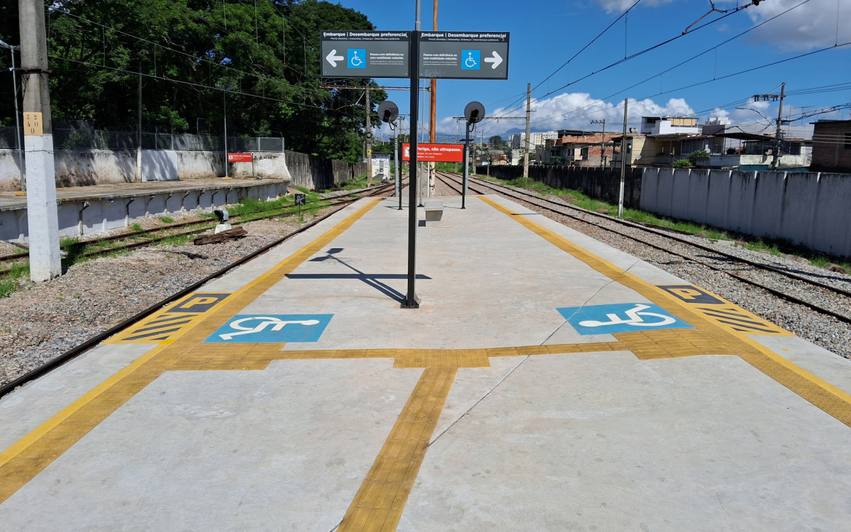 Por dia, passam 3.300 pessoas pela Estação Ferroviária de Belford Roxo