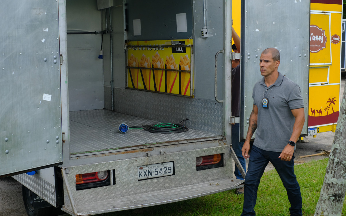 Trailer onde Jo&atilde;o Vinicius morreu eletrocutado 