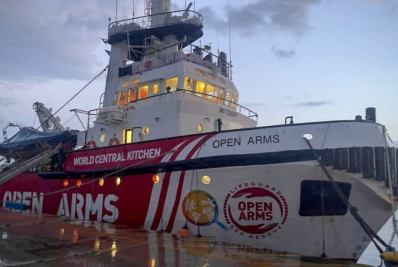 Primeiro navio com mantimentos se dirige à Faixa de Gaza