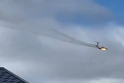 Vídeo: avião militar russo com 15 pessoas a bordo cai ao nordeste de Moscou