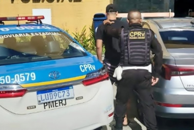 CPRv de Macaé efetua prisões em abordagens policiais