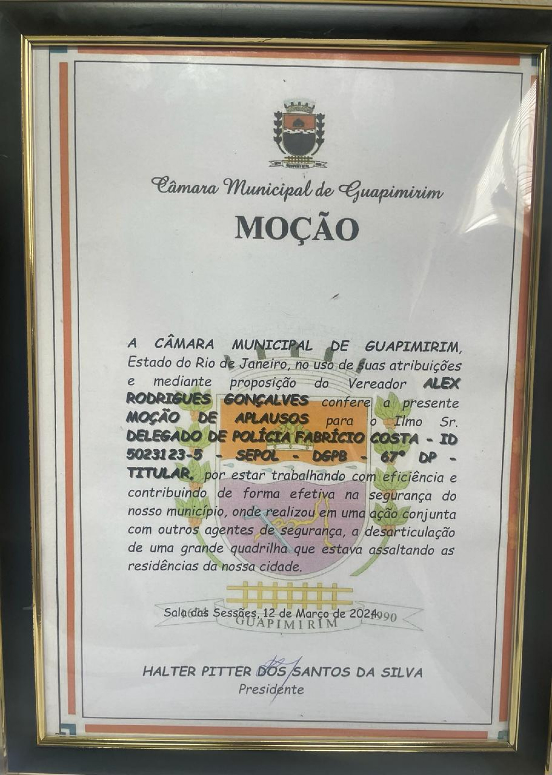 Moção de aplauso concedida ao delegado Fabrício Costa, da 67ª DP, de Guapimirim