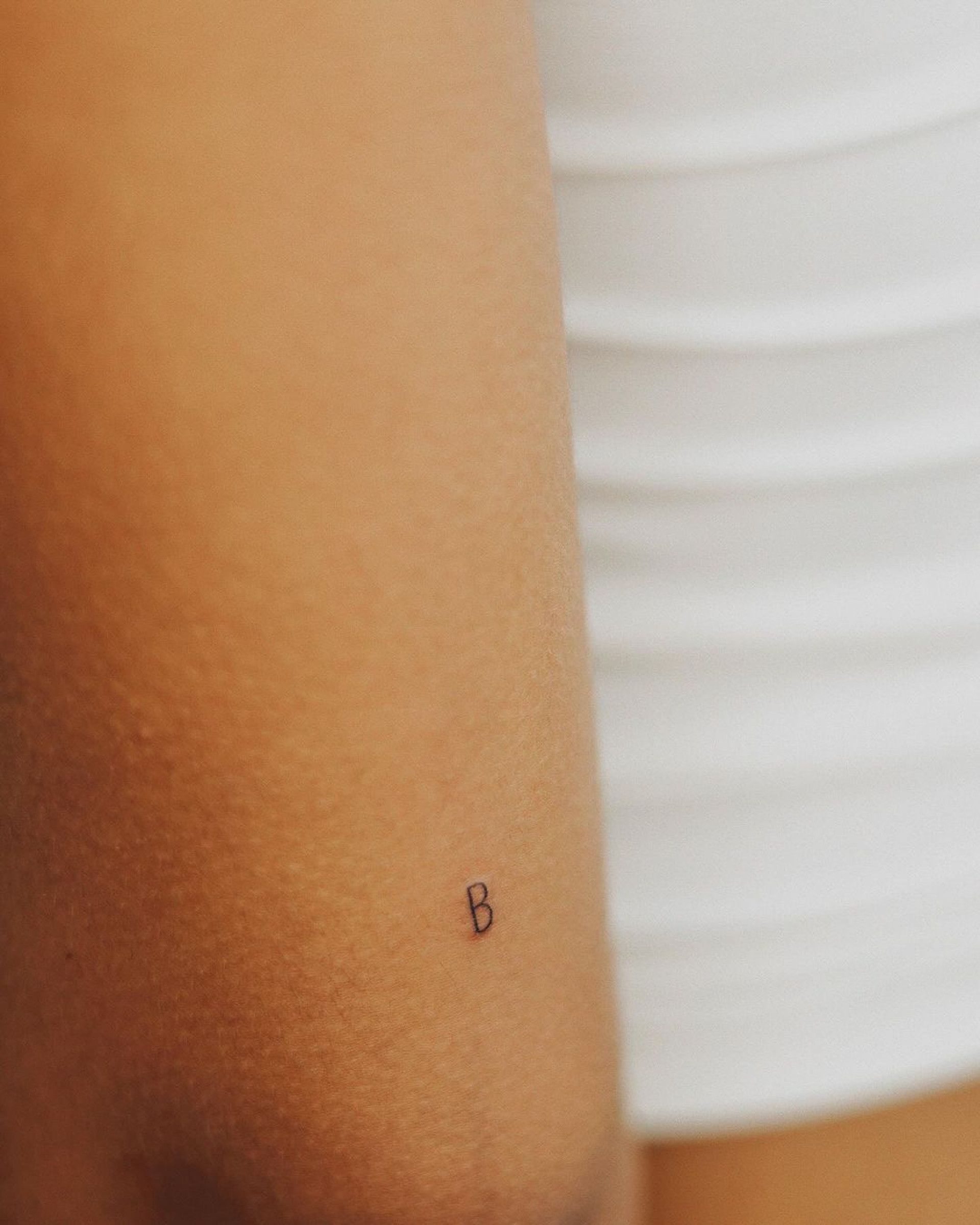 Bella Campos faz novas tatuagens - Reprodução / Instagram
