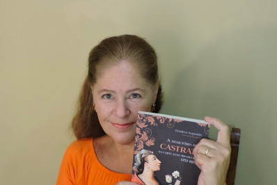 Kristina Augustin lança novo livro no Solar do Jambeiro