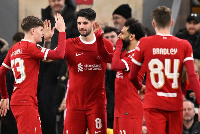 Liverpool atropela o Sparta Praga e vai às quartas de final da Liga Europa