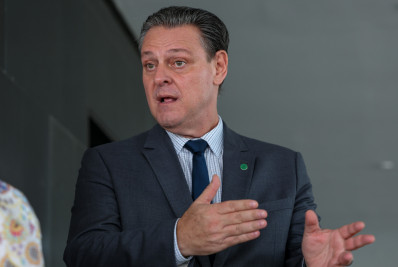 Em Angola, Fávaro discute fortalecimento da cooperação agrícola