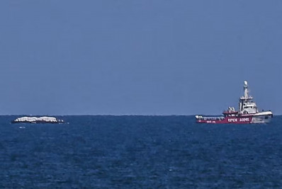 Navio humanitário espanhol começa a descarregar 200 toneladas de ajuda em Gaza