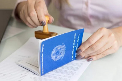 Brasil tem saldo positivo de 180.395 empregos com carteira em janeiro