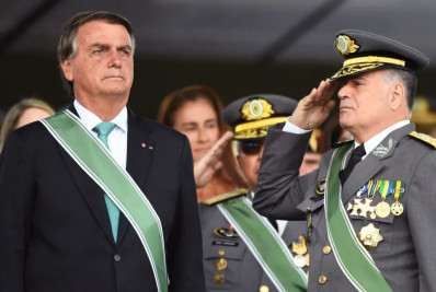 Ex-comandante diz que Bolsonaro foi avisado de que Exército não apoiaria golpe