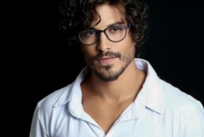 Inocentado pela Justiça e sem desculpas da classe artística, Douglas Sampaio volta às novelas