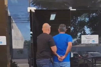 Foragido por roubo é preso em Cabo Frio
